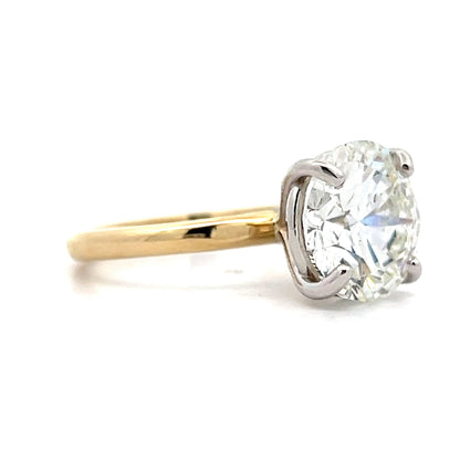 5.50 Round Brilliant Diamond Engagement Ring in 14k