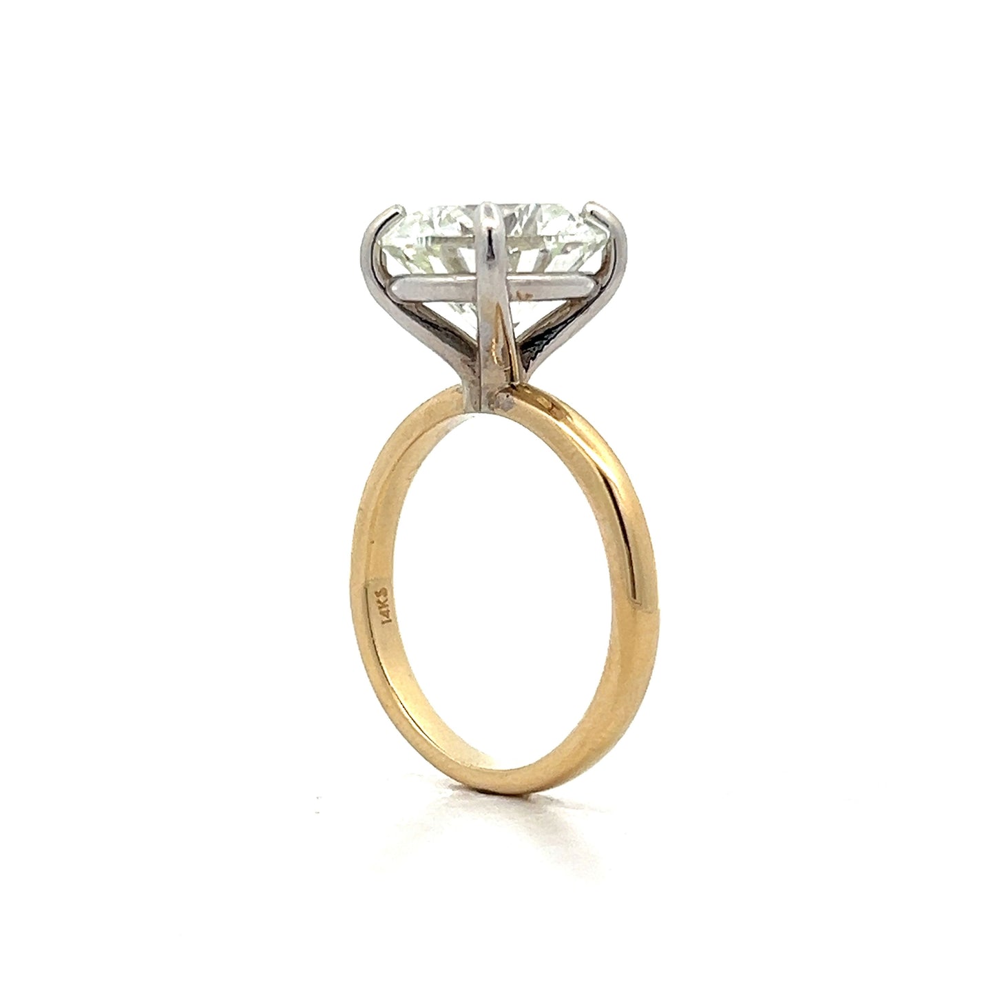 5.50 Round Brilliant Diamond Engagement Ring in 14k