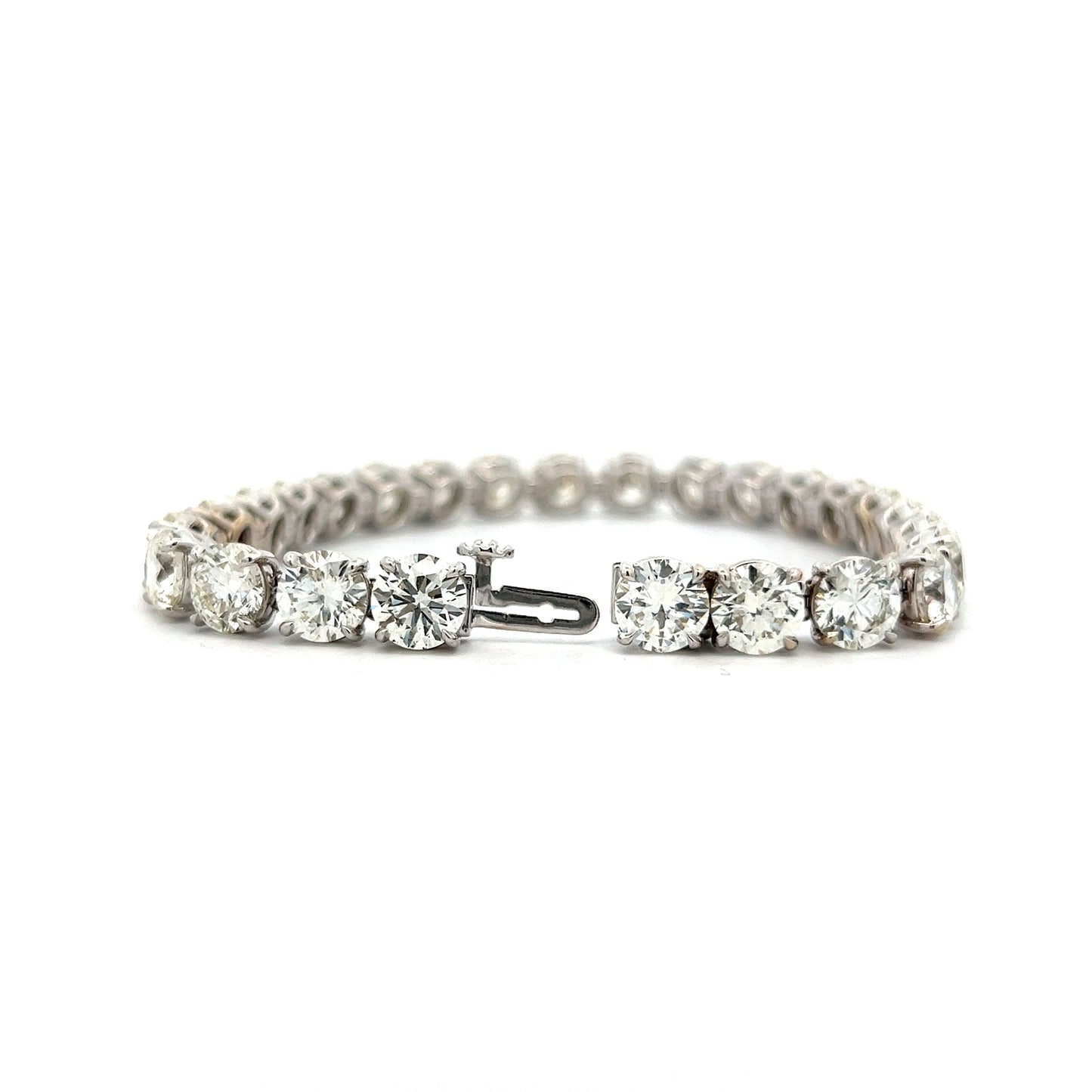 26.32 Diamond Tennis Bracelet in 18k White Gold