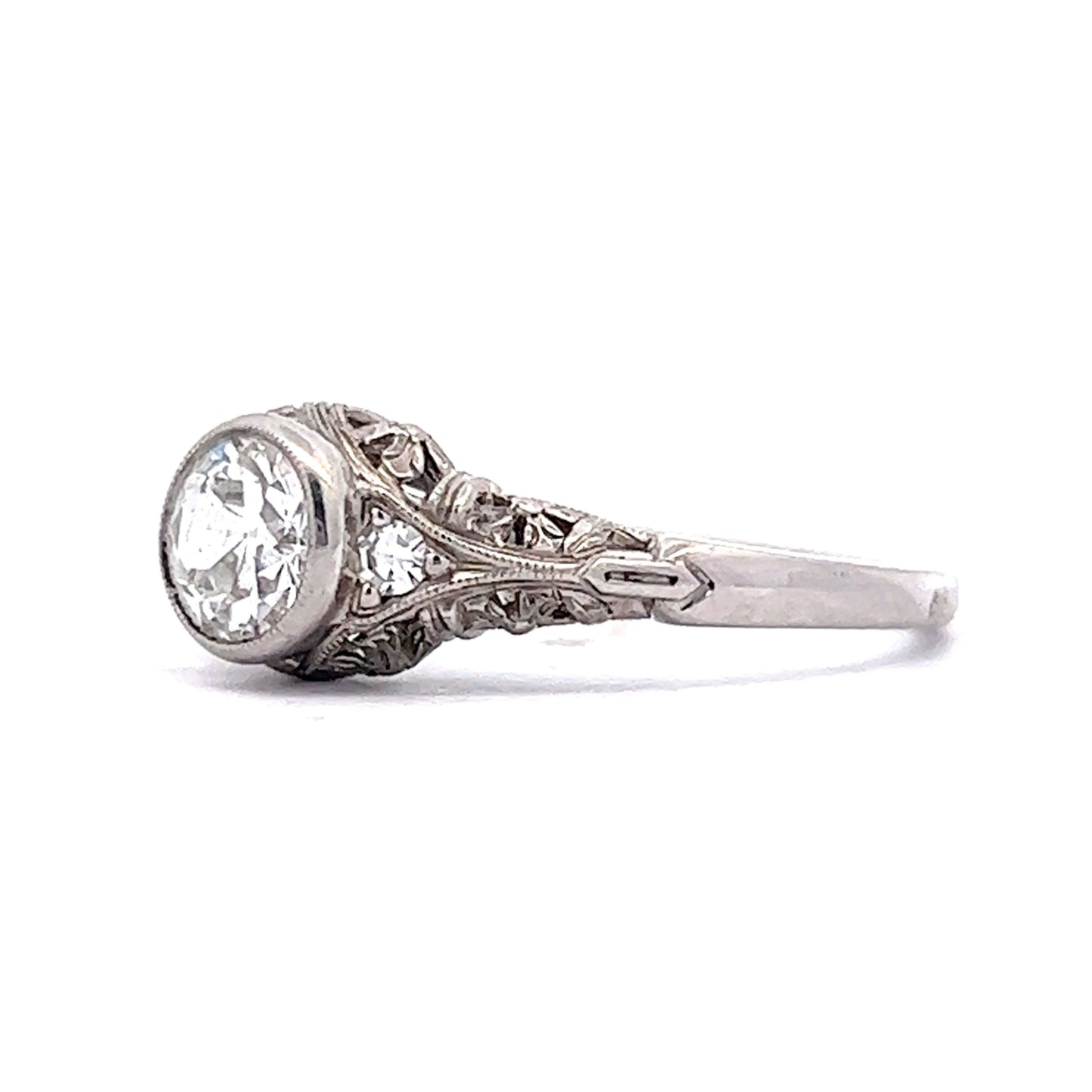 Art Deco Filigree Diamond Engagement Ring in Platinum