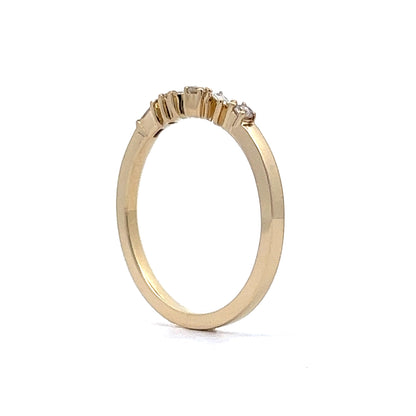 Baguette & Round Diamond Wedding Band in 14k Yellow Gold