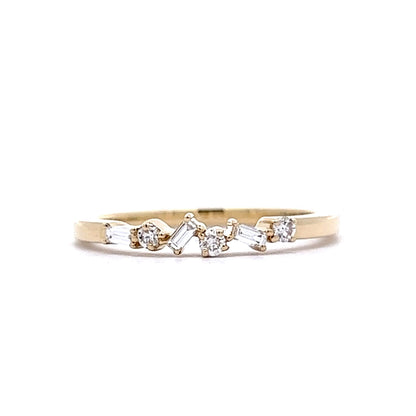 Baguette & Round Diamond Wedding Band in 14k Yellow Gold