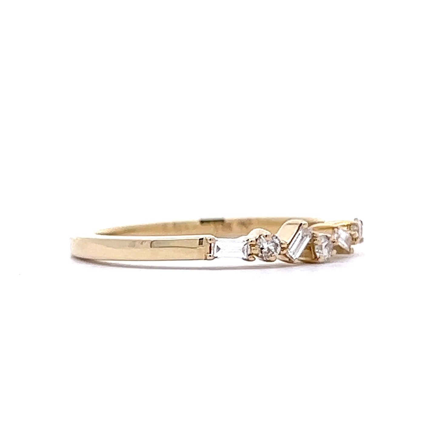 Baguette & Round Diamond Wedding Band in 14k Yellow Gold