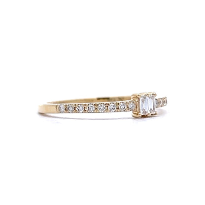 Baguette & Round Brilliant Diamond Stacking Band in 14k Yellow Gold