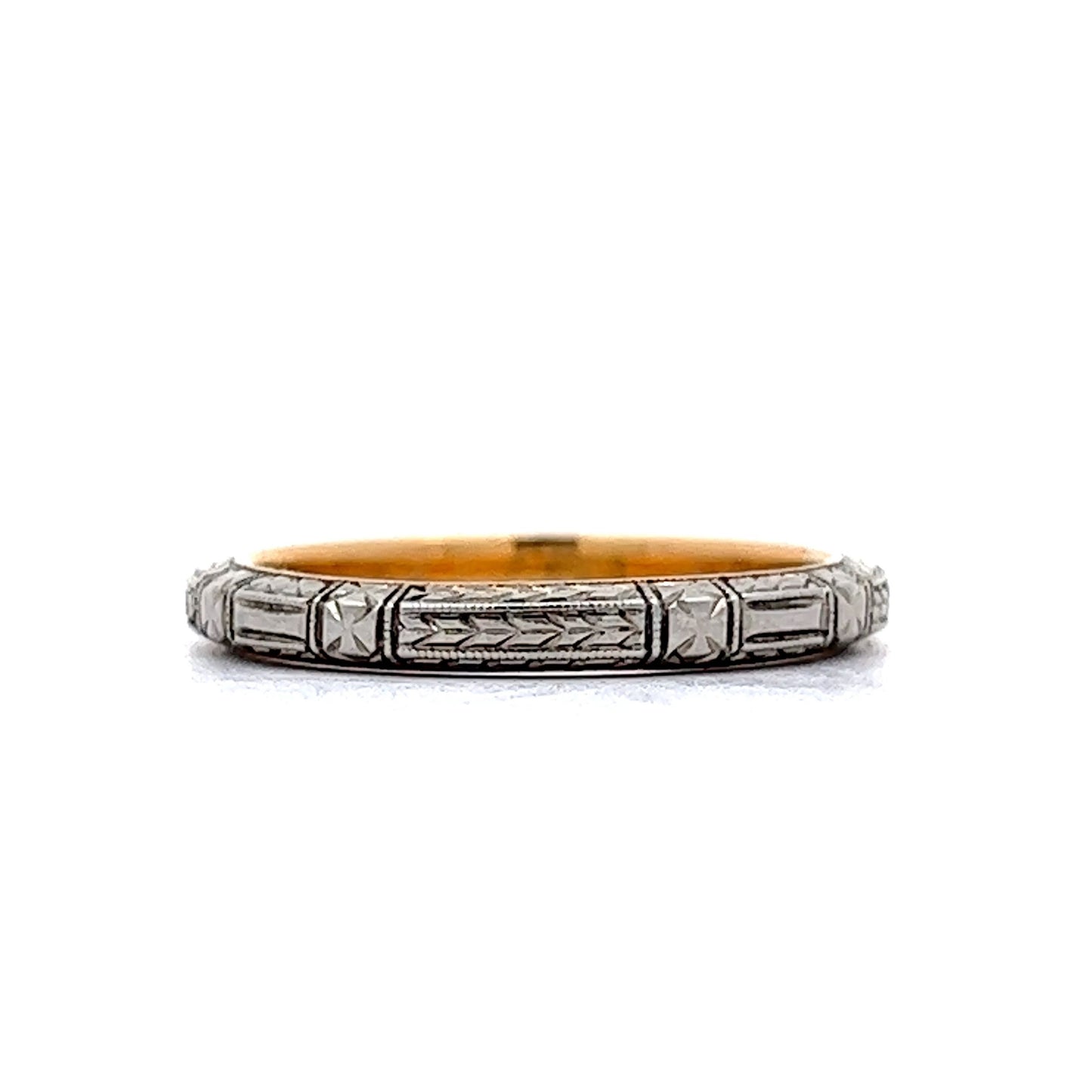 Engraved Two-Tone Art Deco Wedding Band in 18k