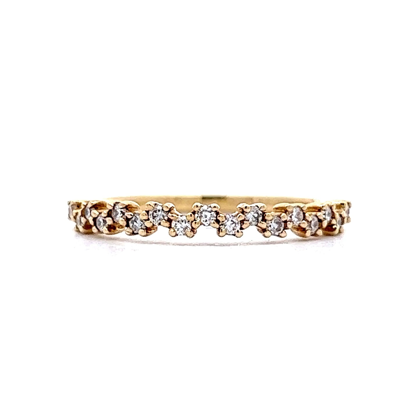 .22 Staggered Round Diamond Wedding Band in 14k Yellow Gold