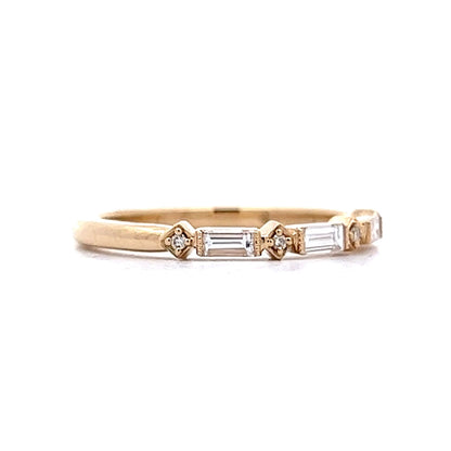 Baguette & Round Diamond Wedding Band in 14k Yellow Gold