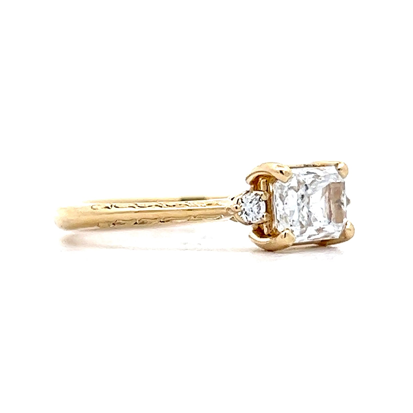 1.01 Radiant Cut Diamond Engagement Ring in 14k Yellow Gold