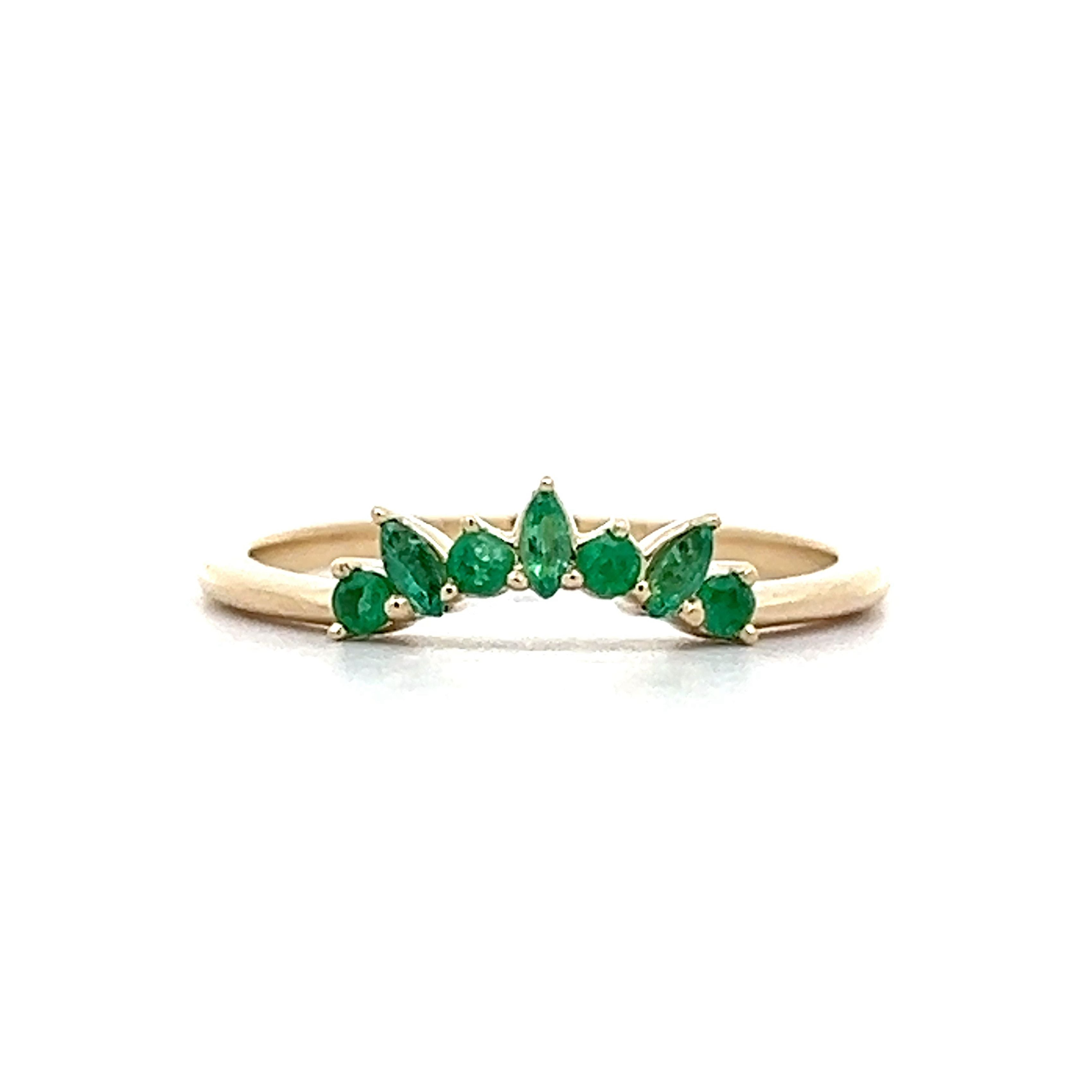 Gold emerald store band