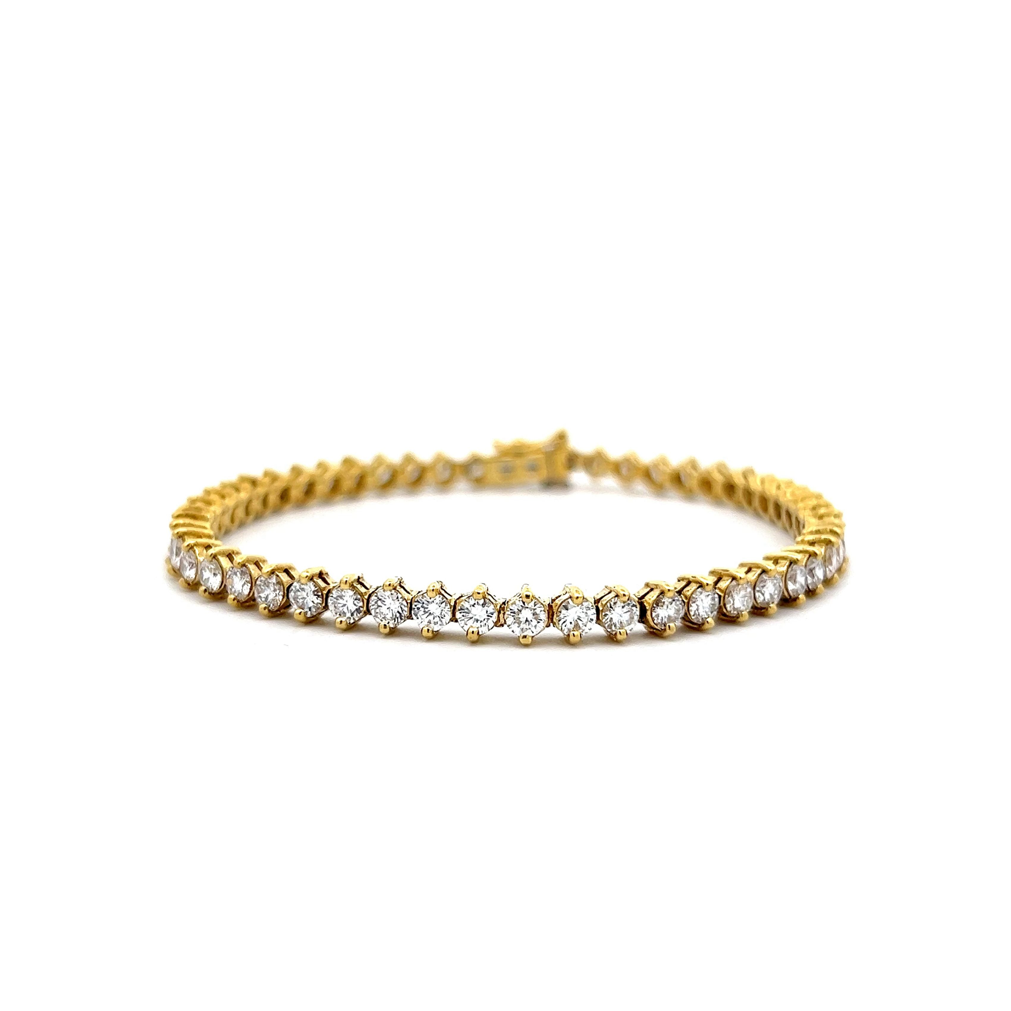 Round And Princess Diamond Tennis Bracelet in White Gold