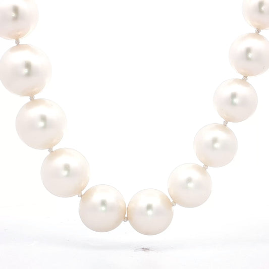 Vintage Mid-Century South Sea Pearl Necklace 18k