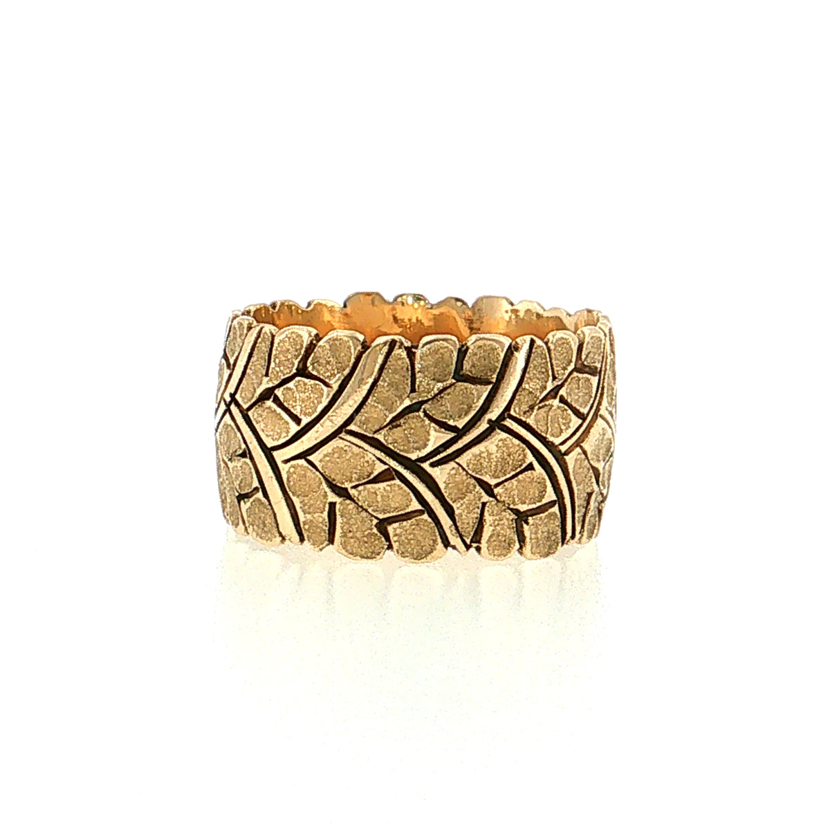 Vintage Mid-Century Wide Engraved Leaf Ring 14k