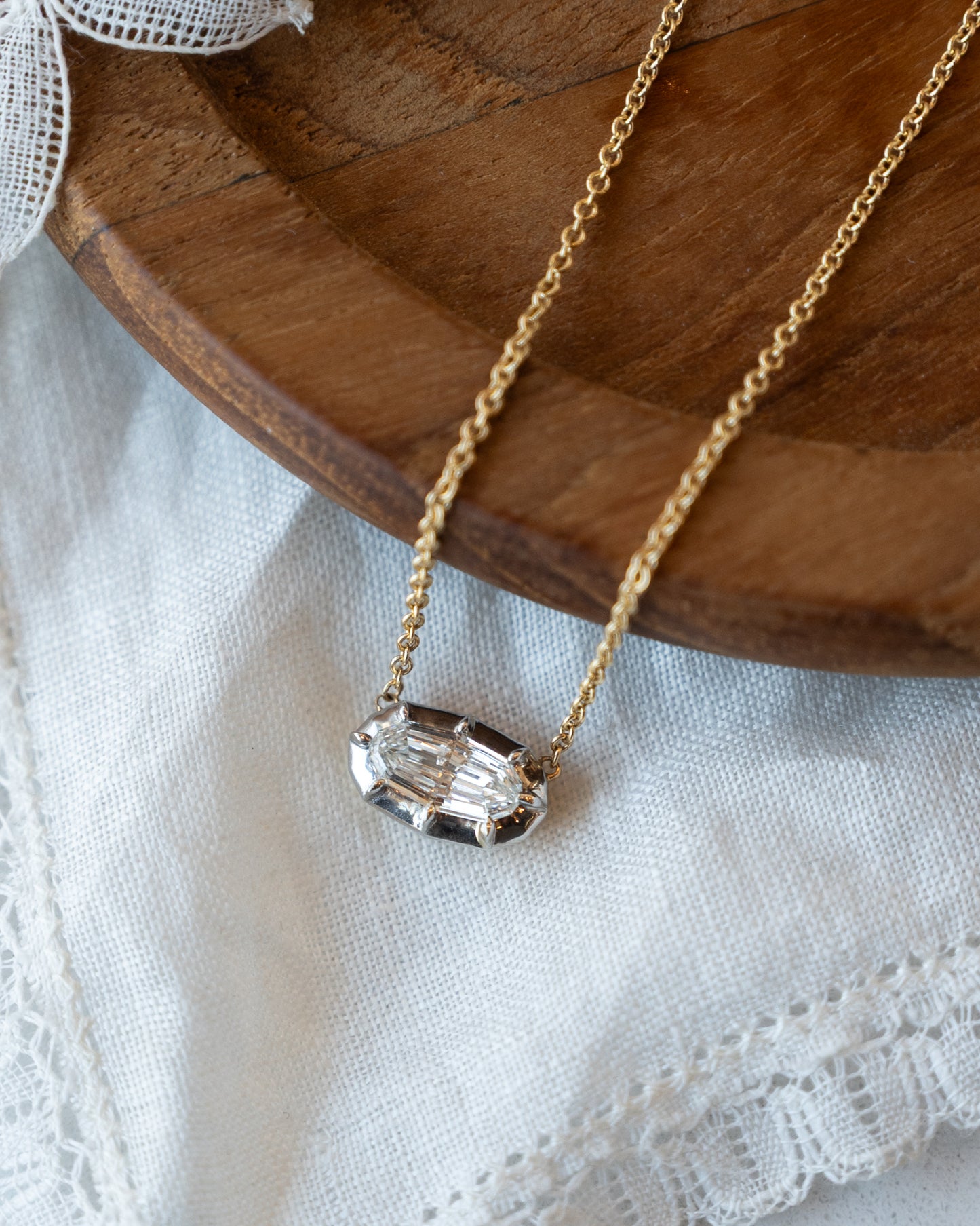 .72 Oval Diamond Pendant Necklace 18k Gold