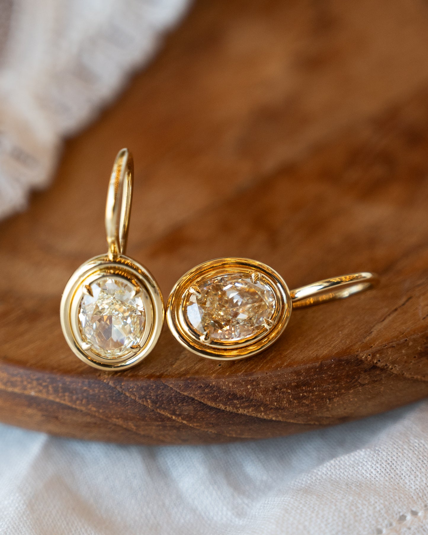 4.92 GIA Oval Diamond Drop Earrings 18k Yellow Gold