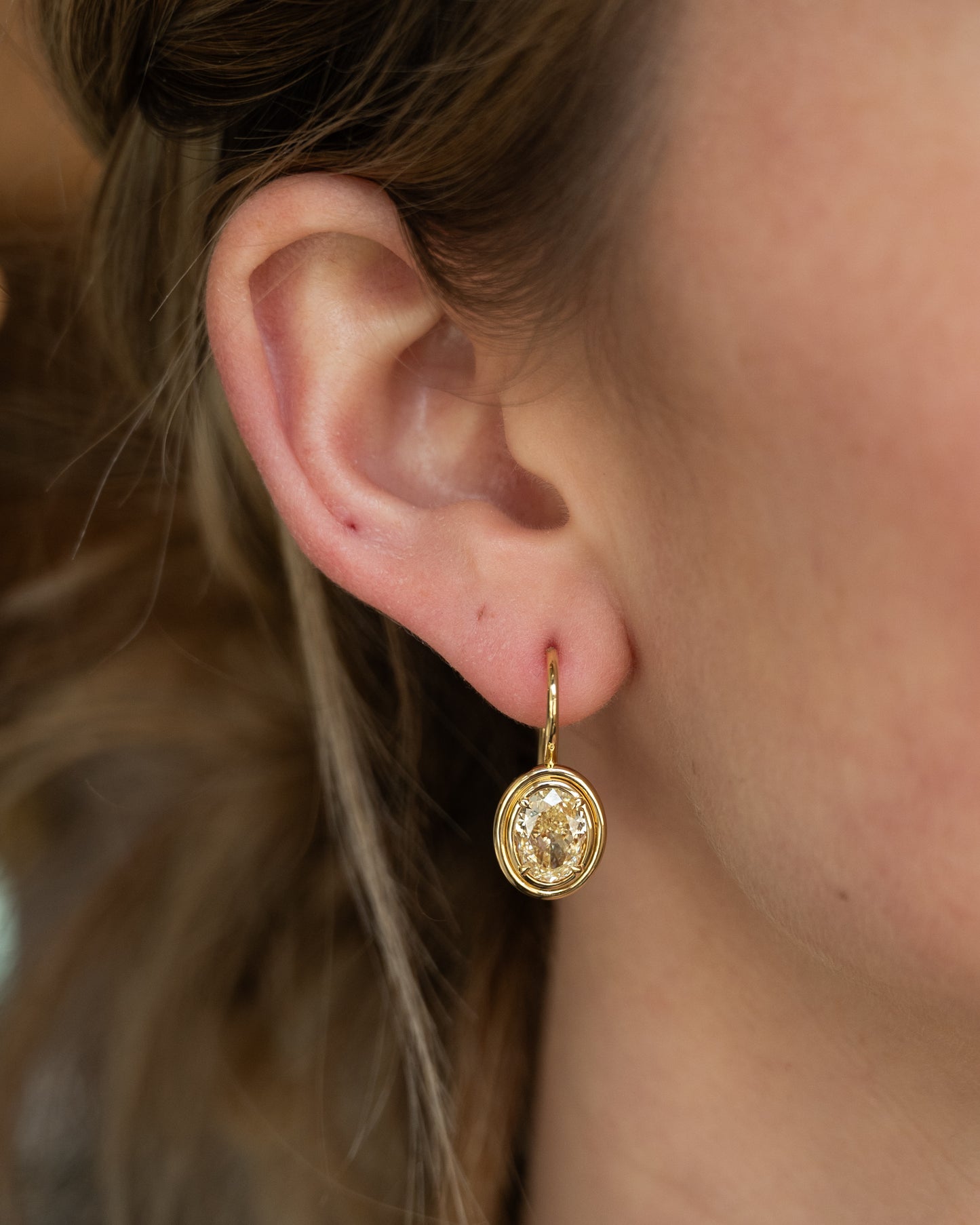 4.92 GIA Oval Diamond Drop Earrings 18k Yellow Gold