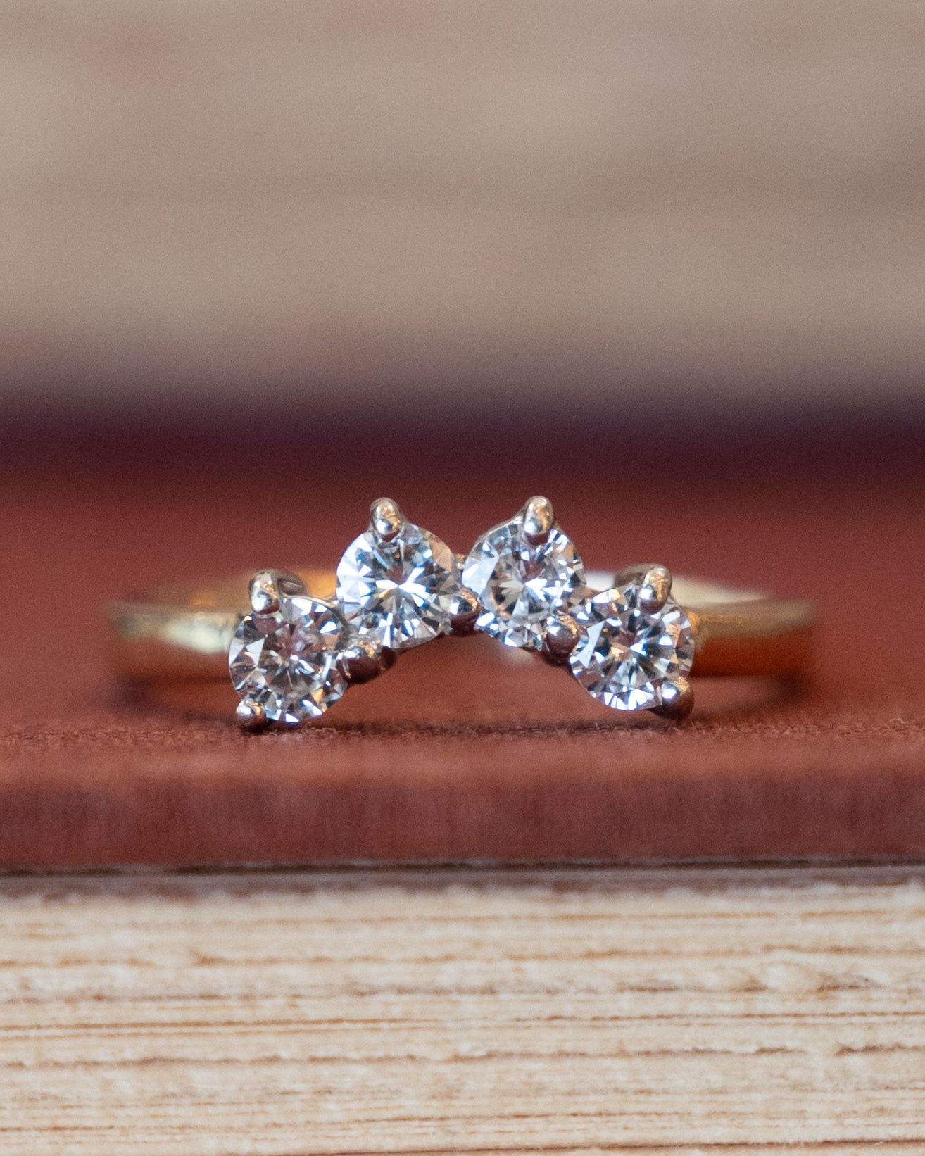 .64 Diamond Contour Two-Tone Band 14k