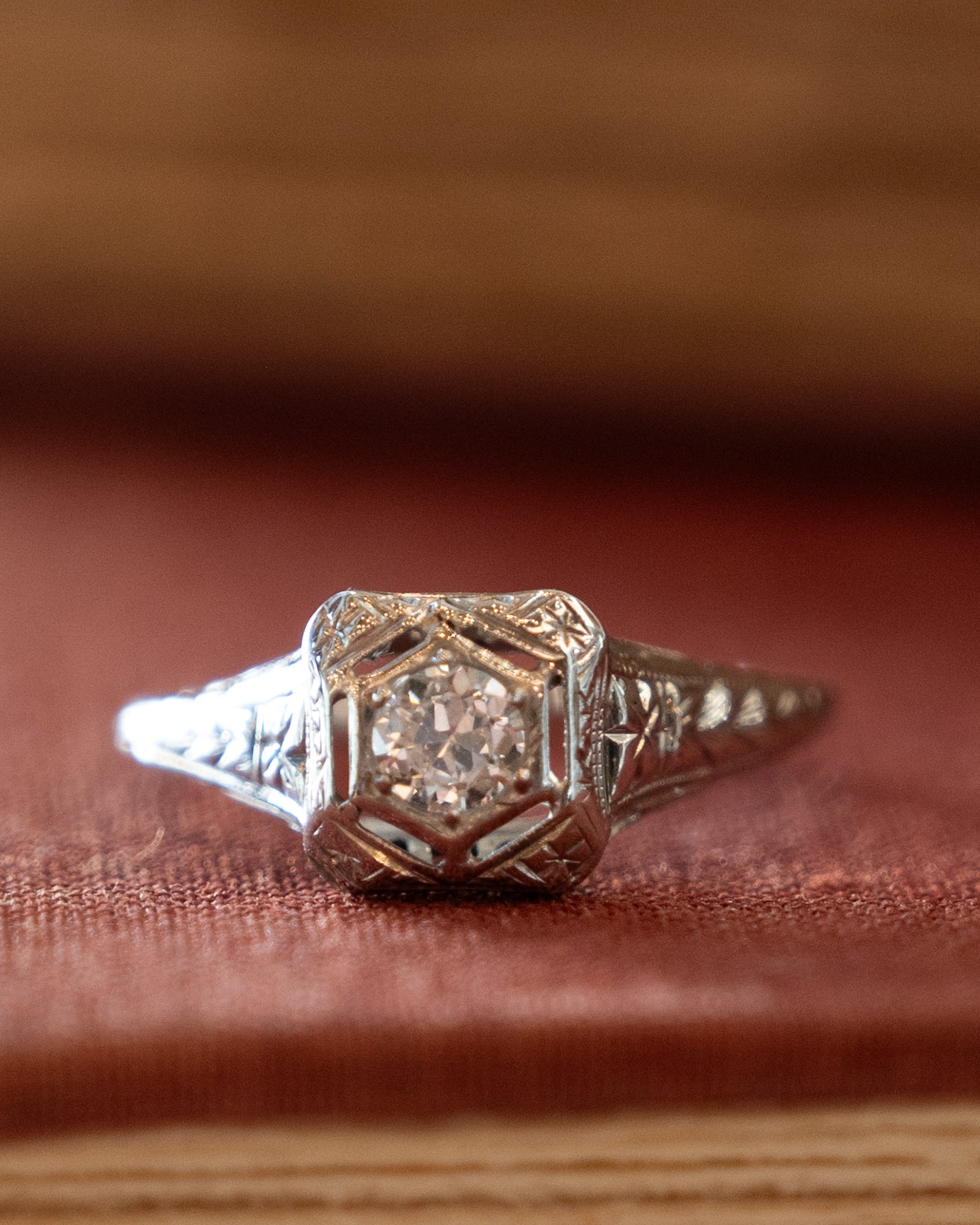 .24 Antique Deco Filigree Engagement Ring 18k