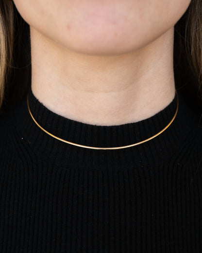 Omega Wire Choker Necklace 14k Yellow Gold