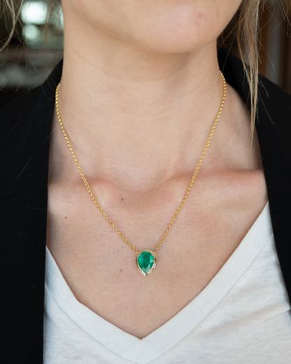 3.91 Pear Emerald Pendant Necklace 14k White Gold