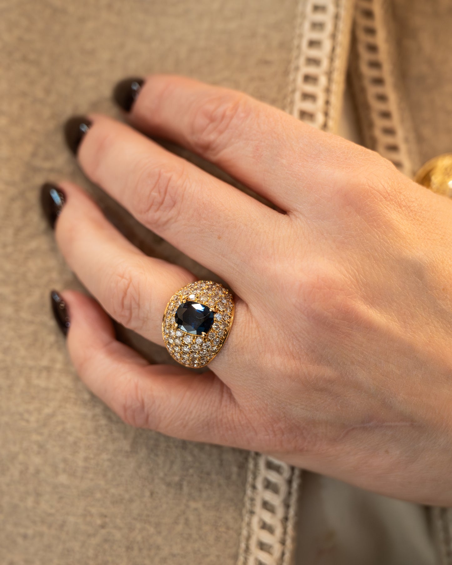 2.45 Blue Sapphire & Diamond Cocktail Ring 18k