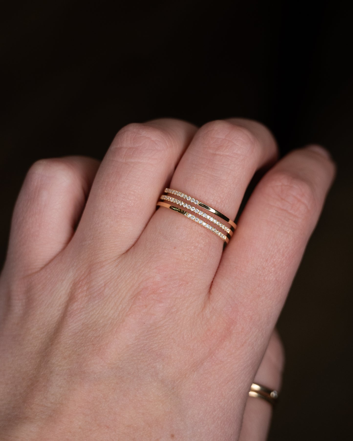 .28 Asymmetrical Diamond Stacking Ring 18k