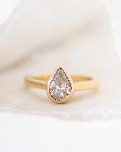 1.17 GIA Pear Diamond Engagement Ring 18k Yellow Gold