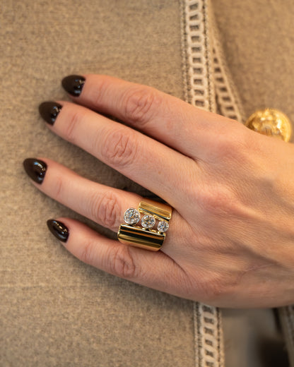 1.50 Asymmetrical Diamond Cocktail Ring 18k