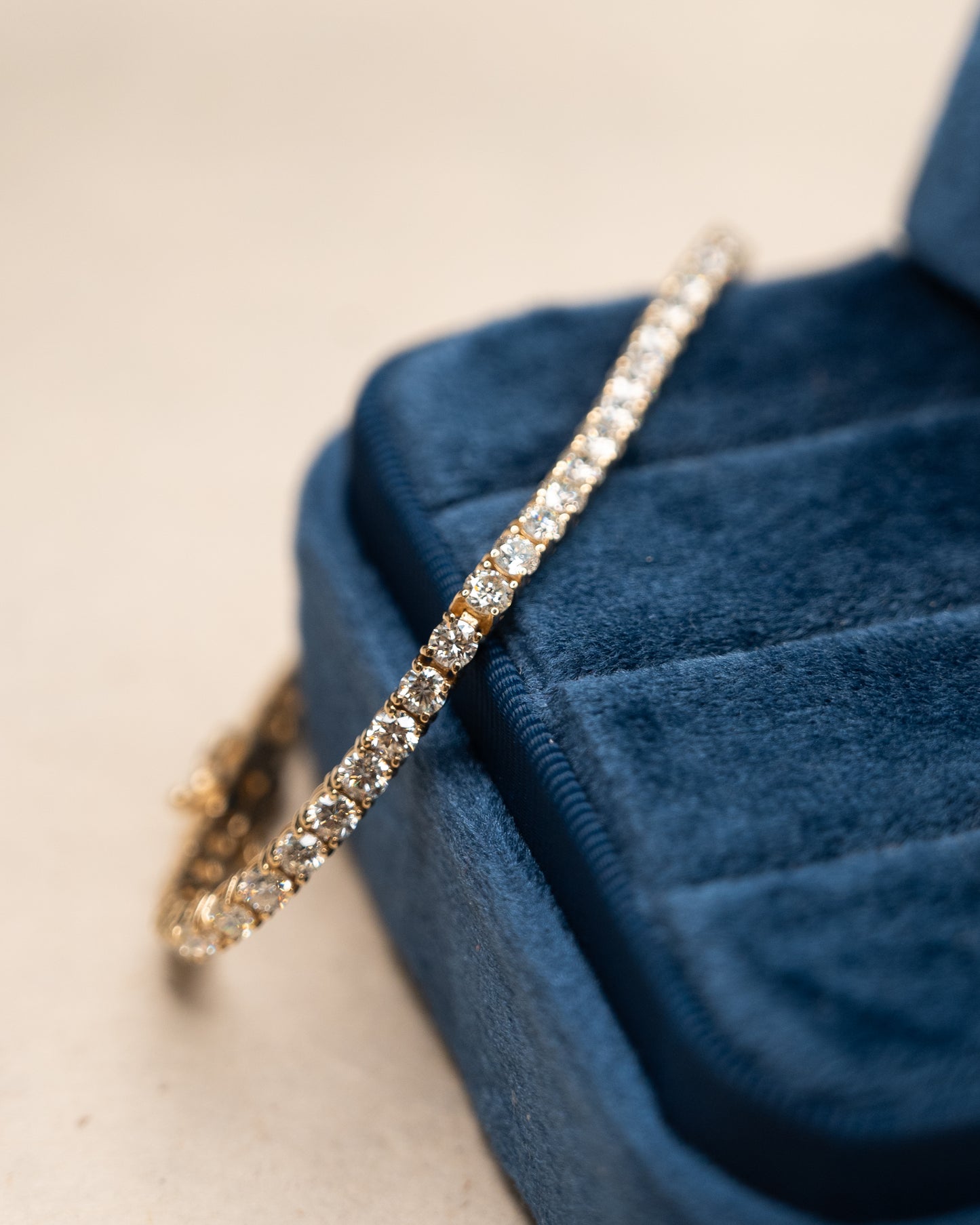 6 Carat Round Brilliant Diamond Tennis Bracelet 14k