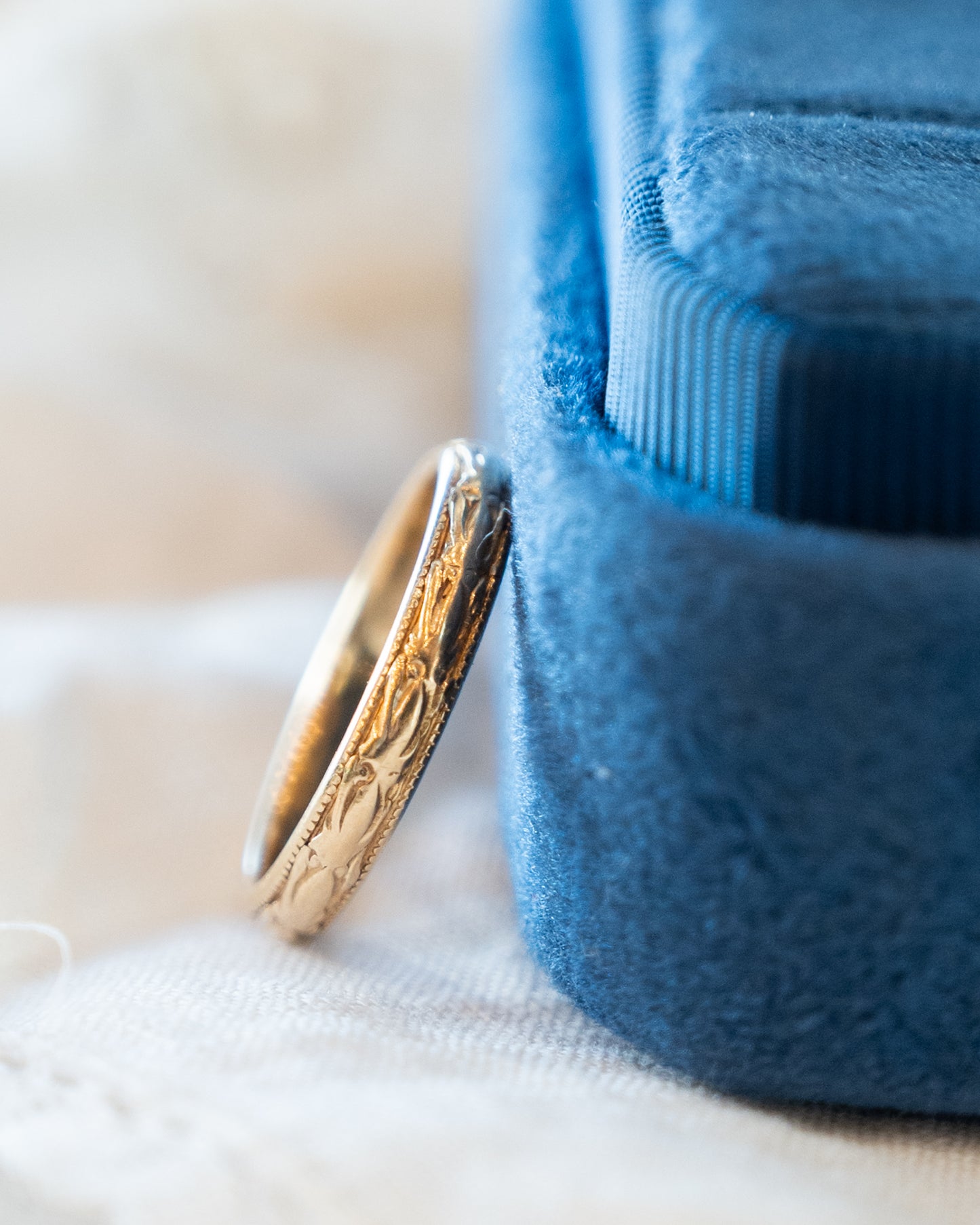 Antique Art Deco Engraved Wedding Band 18k