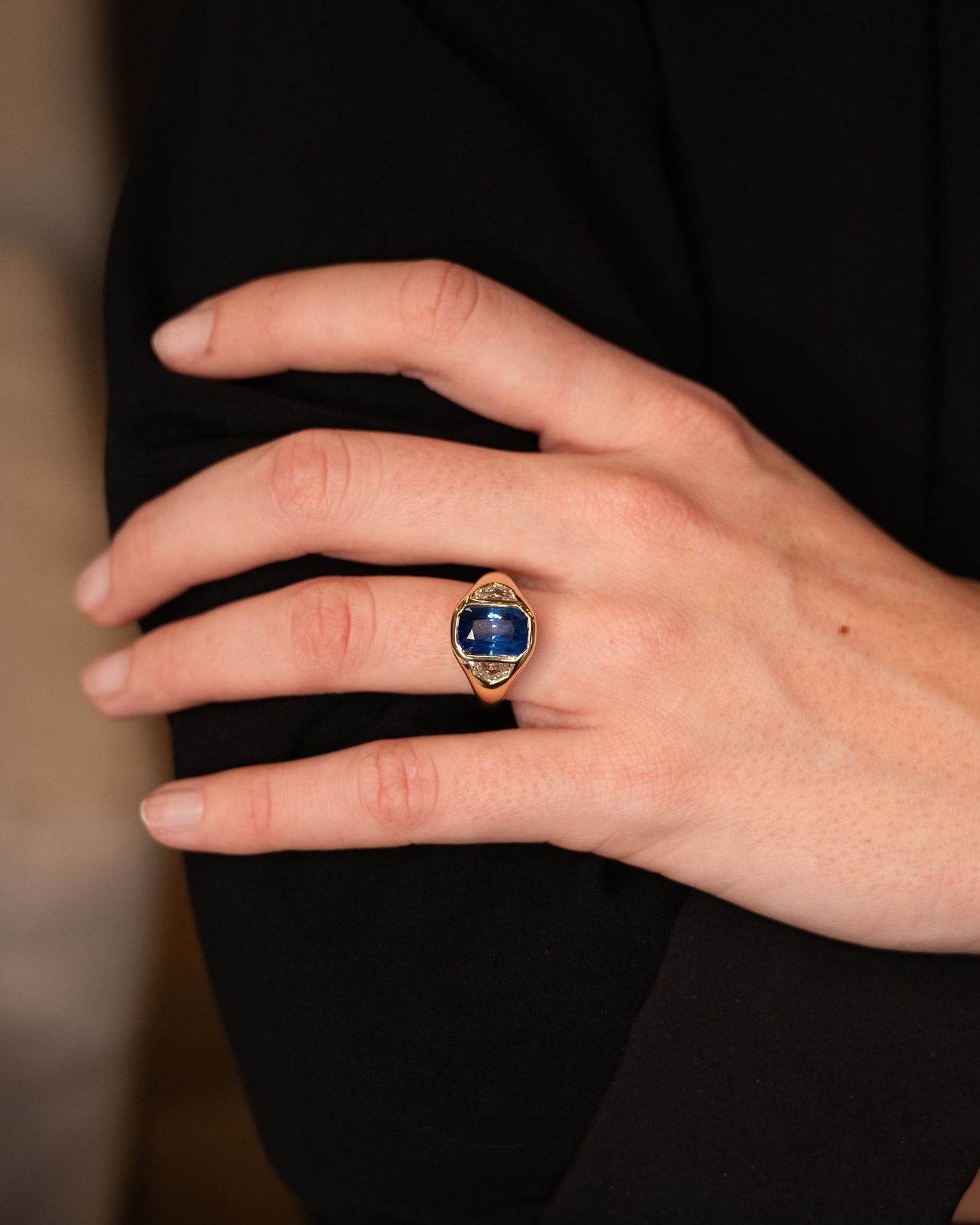 6.06 Cushion Cut Sapphire Engagement Ring 18k