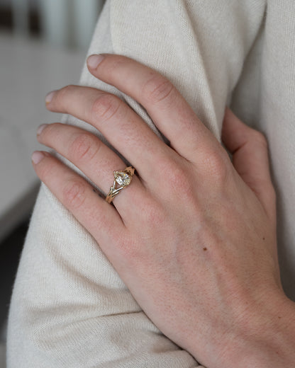 1.01 Pear Diamond Engagement Ring 14k Yellow Gold