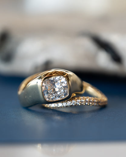 2.01 GIA Cushion Diamond Engagement Ring 18k