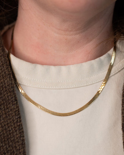 18" Herringbone Flat Weave Necklace in 14k Yellow Gold