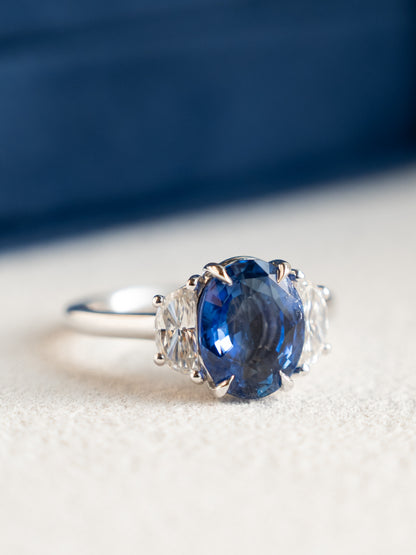 3.65 Oval Blue Sapphire Engagement Ring 18k