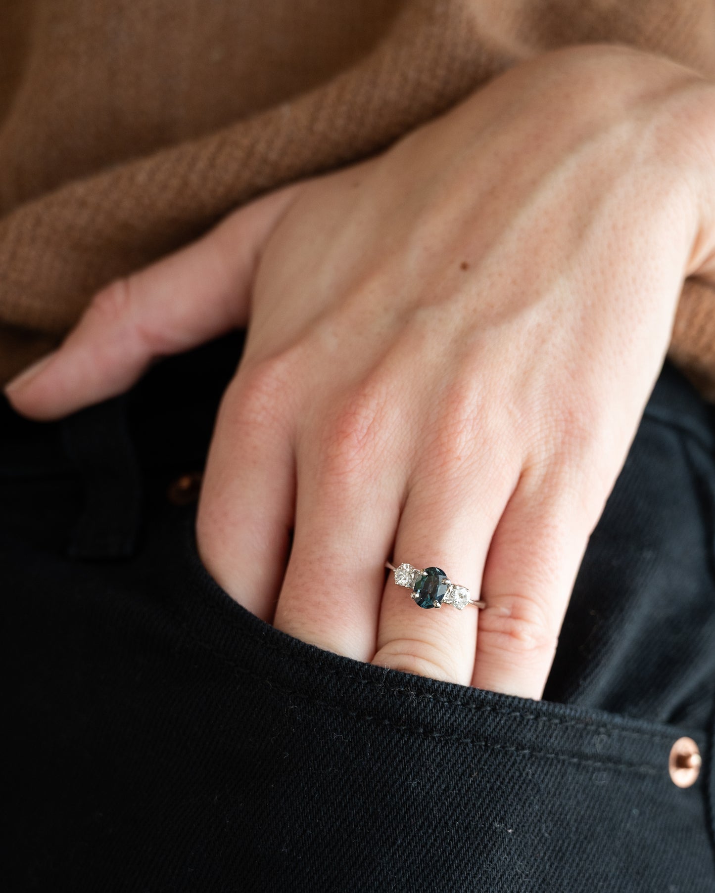 1.35 Oval Sapphire & Diamond Engagement Ring 14k