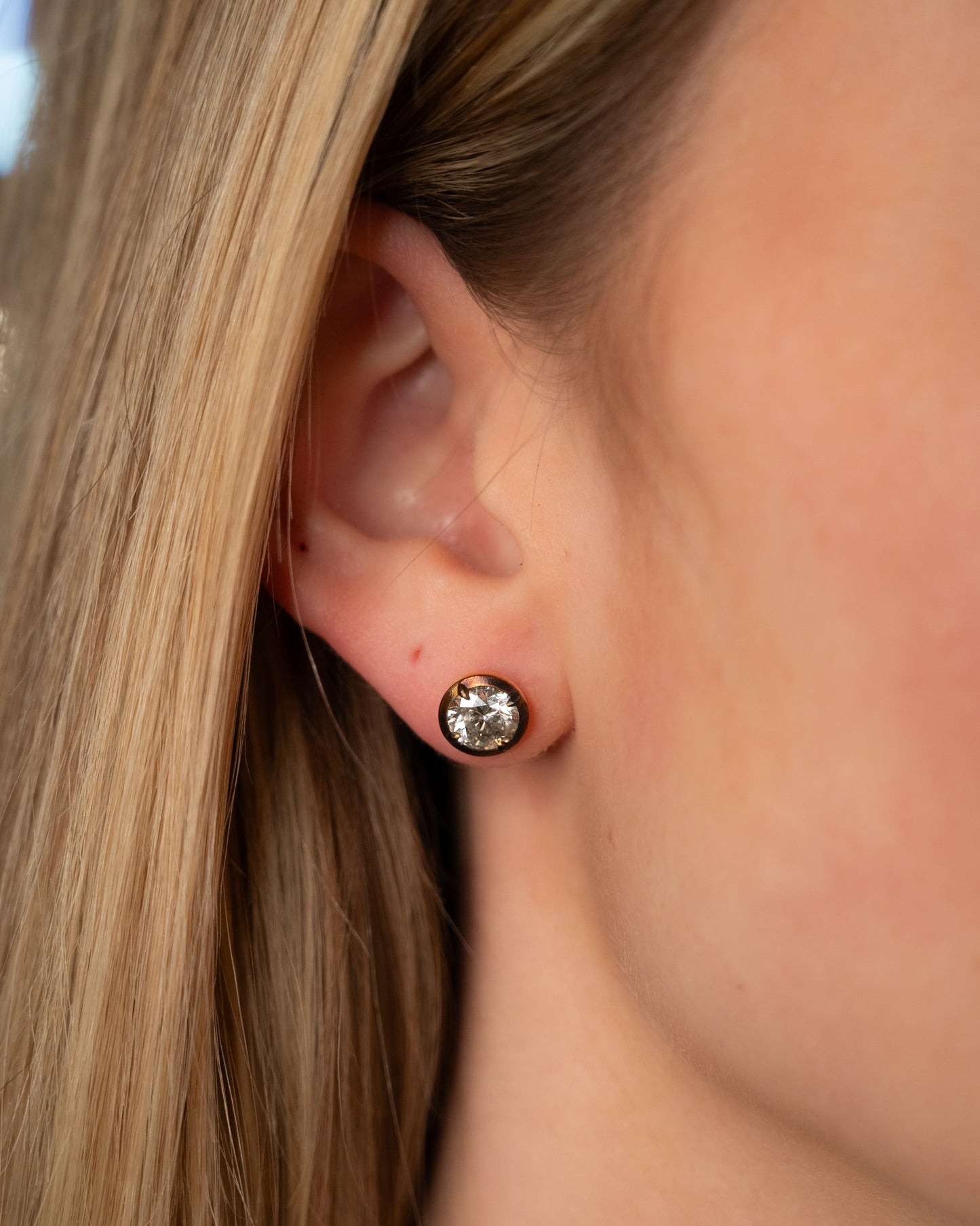 2.42 GIA Round Brilliant Diamond Stud Earrings 18k