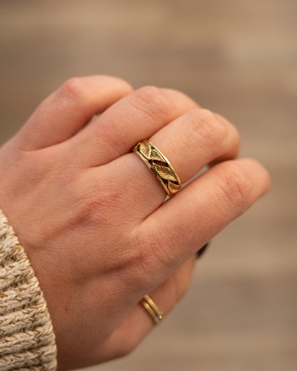 Vintage Mens Leaf Wedding Band 14k Yellow Gold