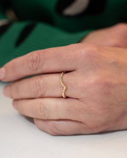 Textured V Contour Wedding Band in 14k Yellow Gold