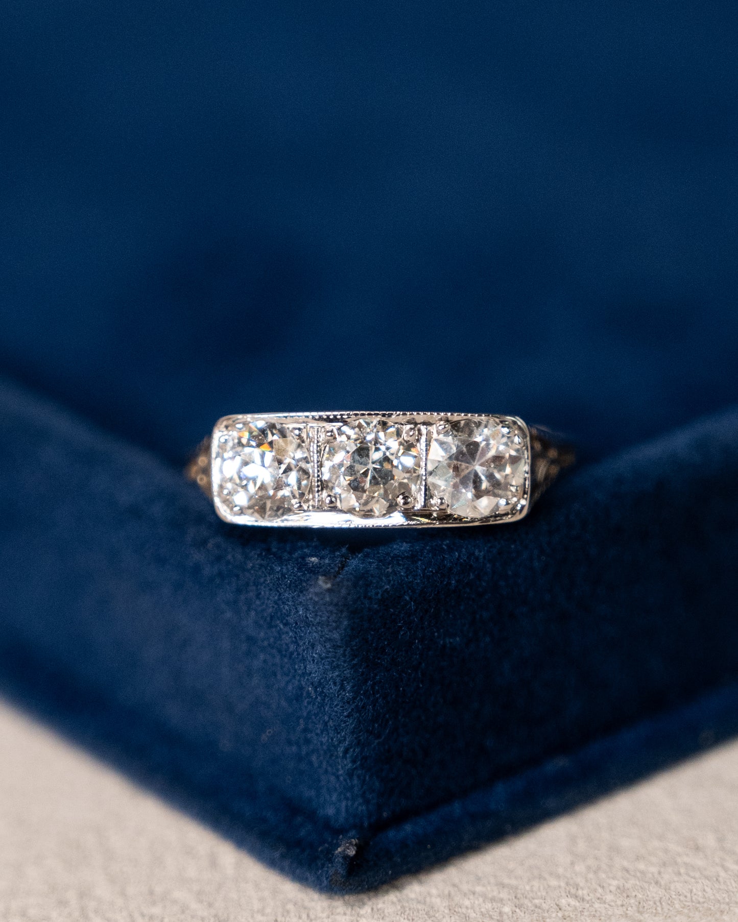 1.40 Antique Deco Three Stone Diamond Engagement Ring 18k