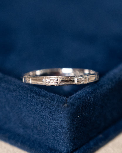 Vintage Art Deco Engraved Orange Blossom Band 18k