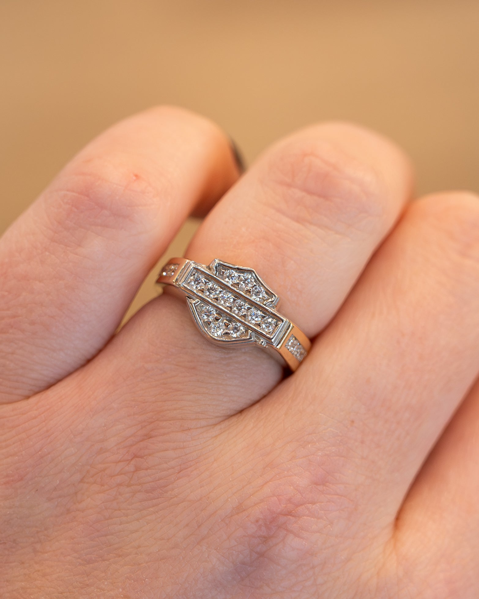 Harley-Davidson リング 24 Diamond Harley Davidson Ring 14k Yellow Gold – Filigree Jewelers