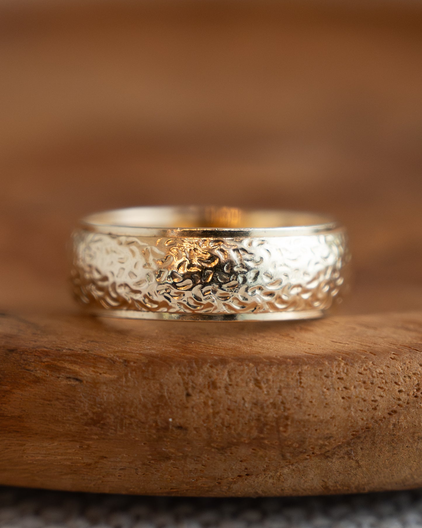 Mens Hammered Texture Wedding Band in 14k