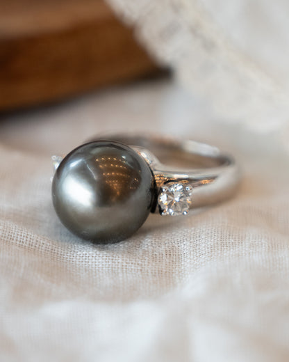 Black Pearl & Diamond Cocktail Ring 18k White Gold
