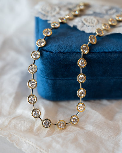 18.89 Round Brilliant Diamond Bezel Necklace 18k