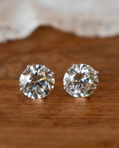 6.01 Round Diamond Stud Earrings 18k White Gold