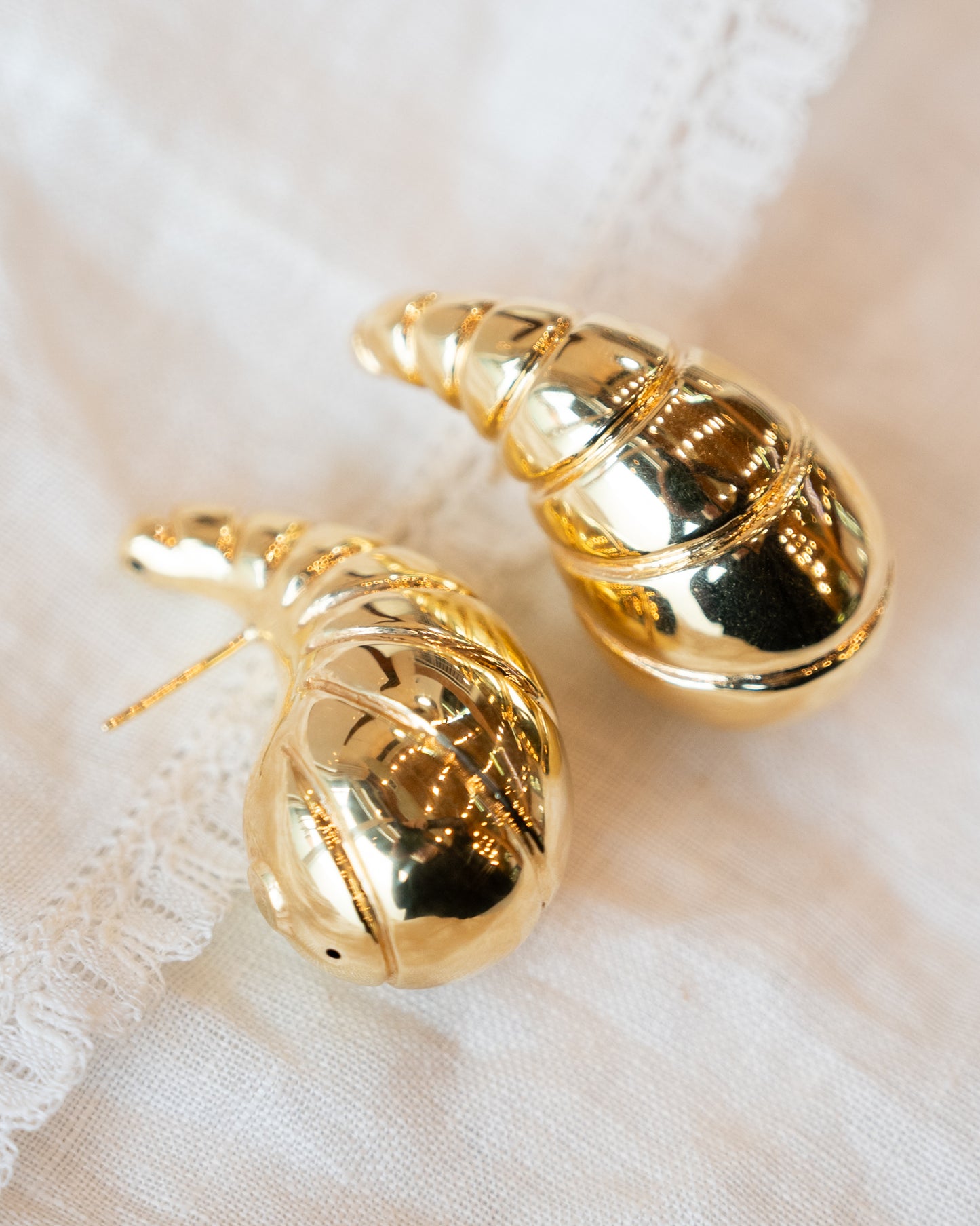 Textured Puffy Hoop Earrings in 14k Yellow Gold