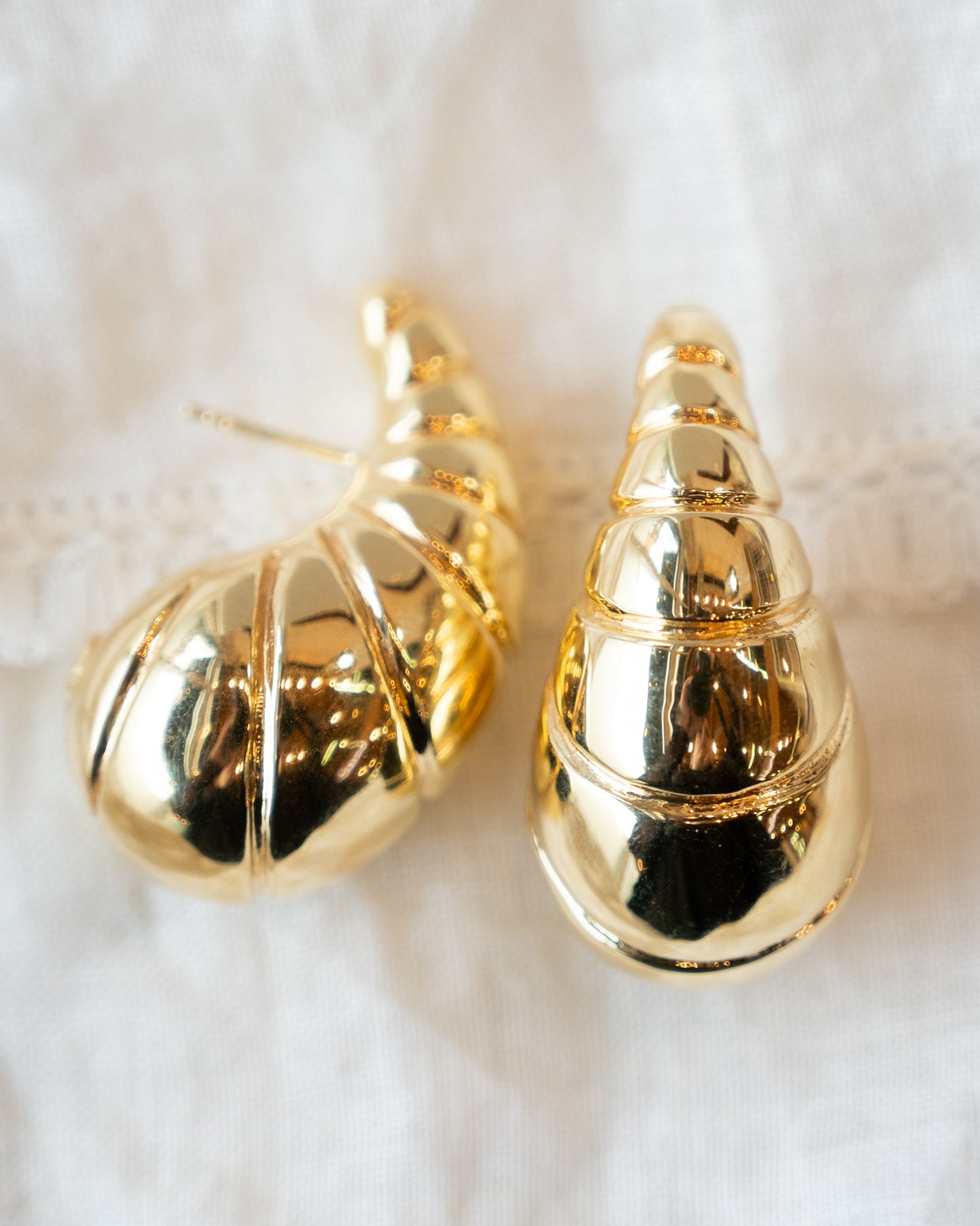 Textured Puffy Hoop Earrings in 14k Yellow Gold