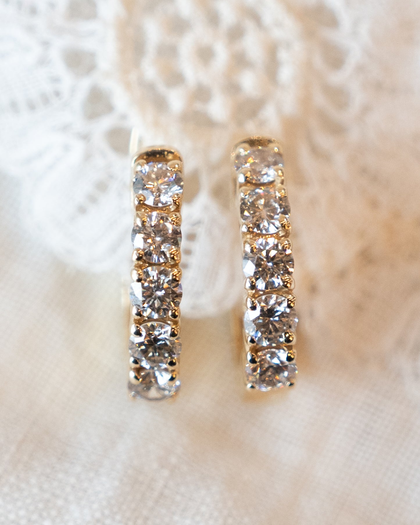 .90 Round Brilliant Diamond Hoop Earrings 14k
