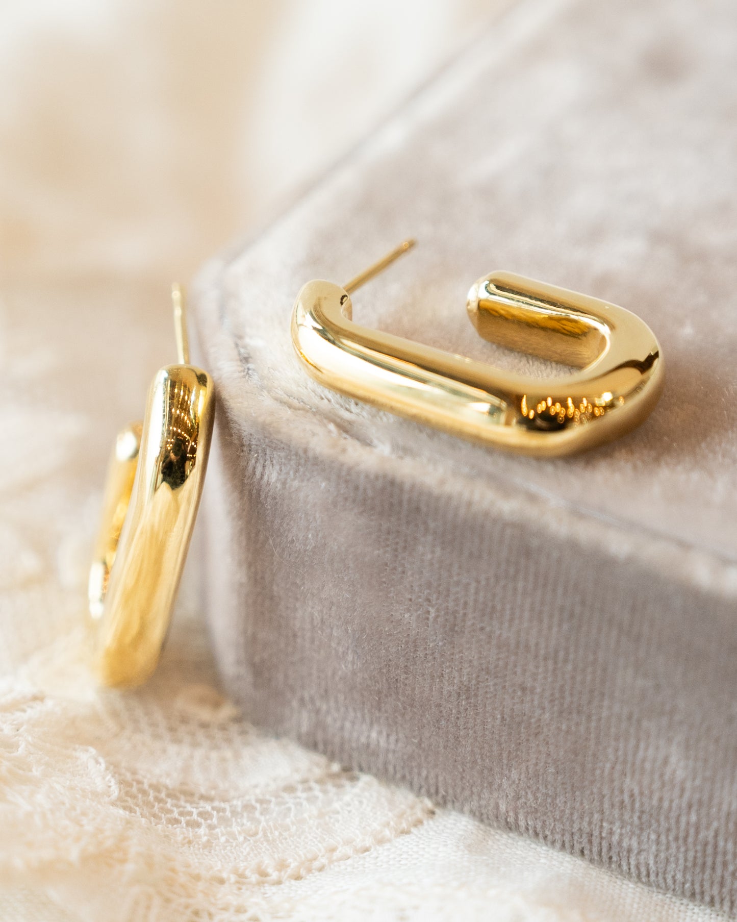Puffy Rectangular Hoop Earrings in 14k Yellow Gold