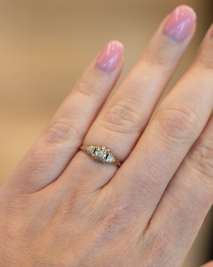 .04 Vintage Retro Diamond Engagement Ring 10k